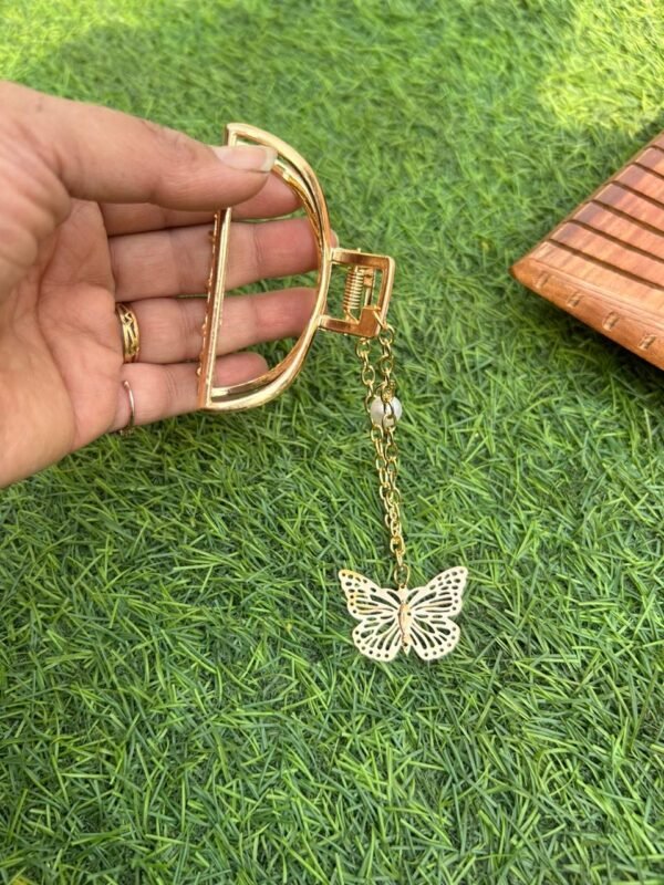 Golden Butterfly Hanging Metal Hair Claw (7 cm)