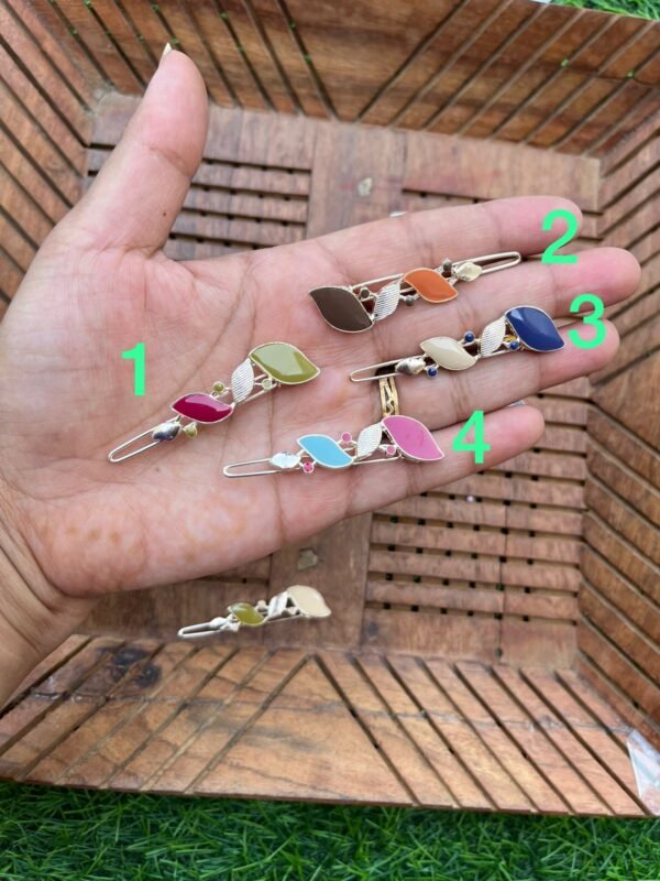 Colored Metal Leaf Lock Pins