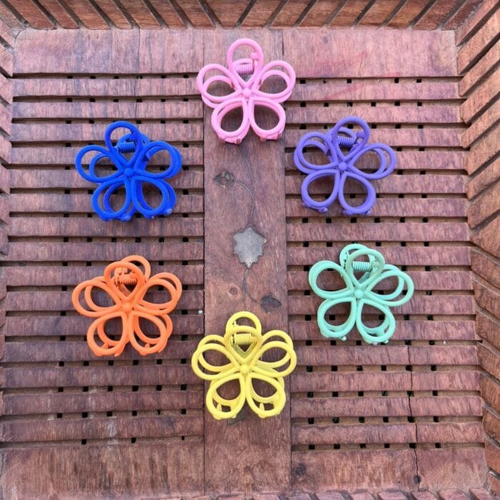 Flower-Colored-Metal-Clawclip2.jpeg