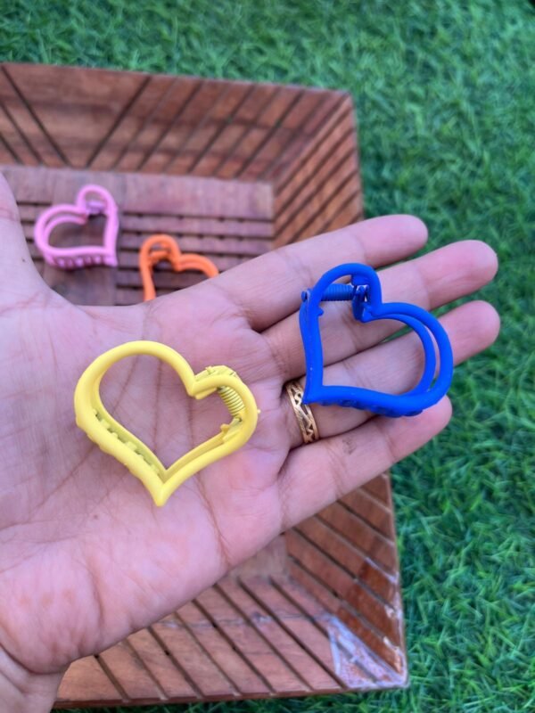 Heart Colored Metal Clawclip - Image 2