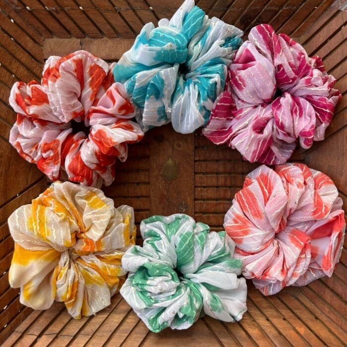 Jumbo-tie-n-dye-scrunchie1.jpeg