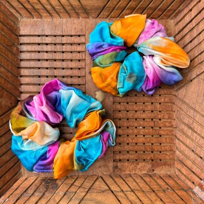 Rainbow-XXL-Satin-Scrunchies-Multicolor3.jpeg