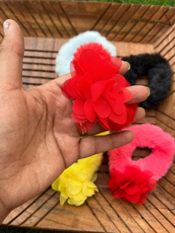 Floral Furr Rubberband (Set of 5) - Image 2