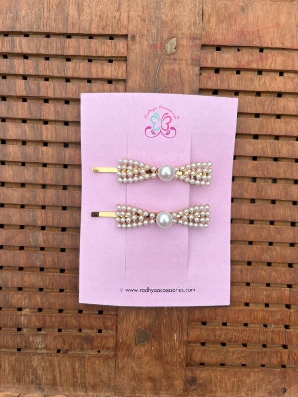 Pearl Bow Hairclip Pair