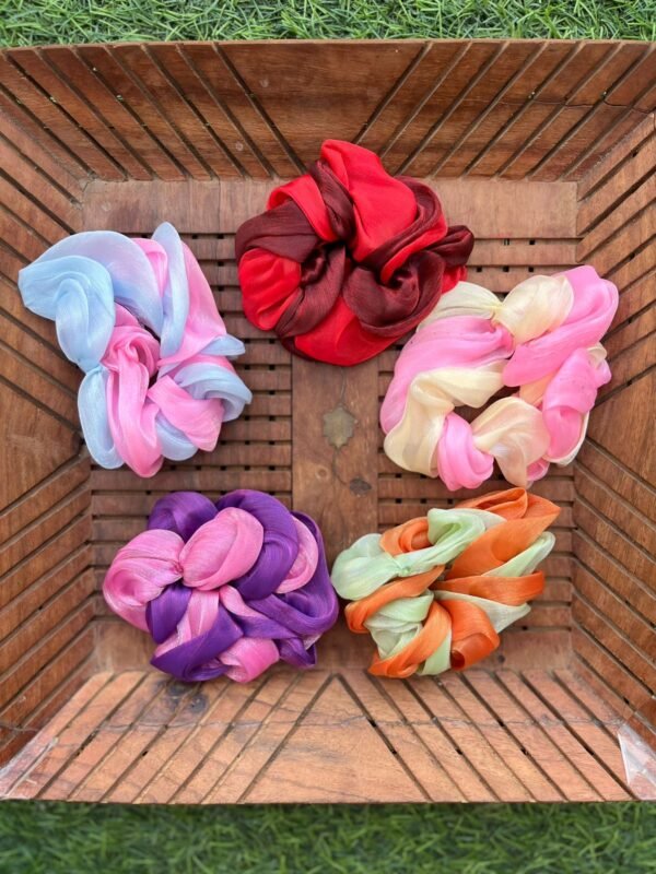 Dual tone scrunchy (Set of 2)