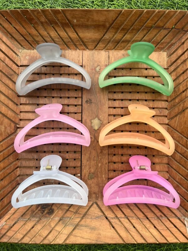 Water Colored Jumbo Matte Clawclip (9 cm)