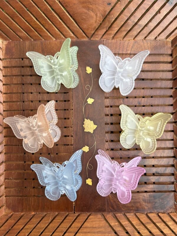 Icy Butterfly Clawclip (4.5 cm)