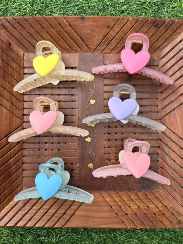 Frosted Matte Heart Clawclip(11 cm)