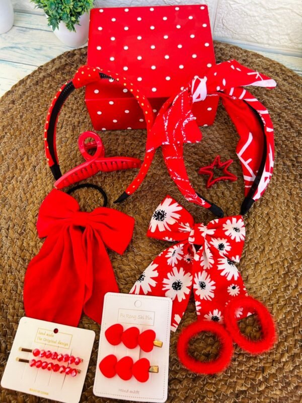 Red love hamper