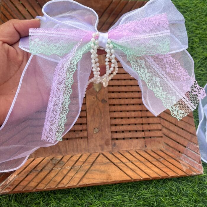 White-pearl-hanging-Alligator-Jumbo-Bow-Clip7.jpeg