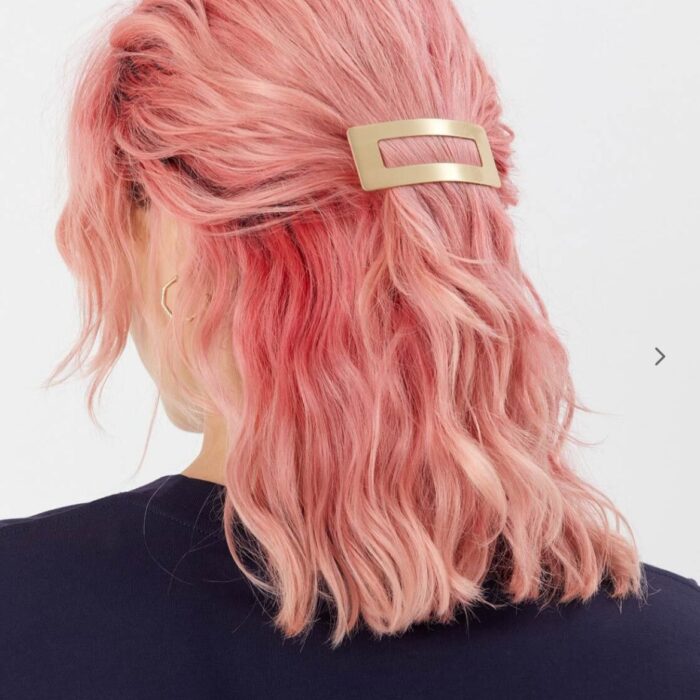 Statement Back Clip3
