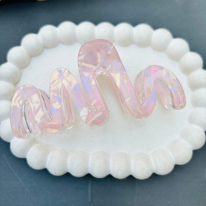Bofeini Holographic Zigzag Hair Claw2