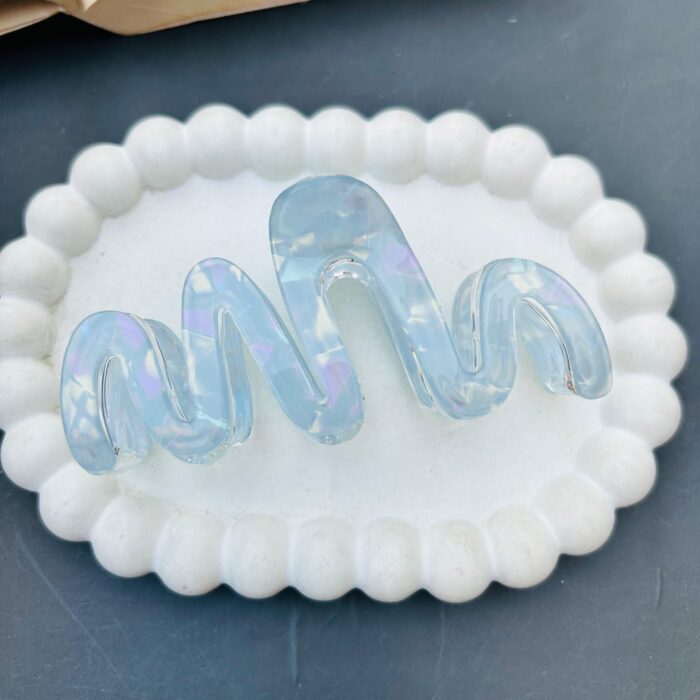 Bofeini Holographic Zigzag Hair Claw5