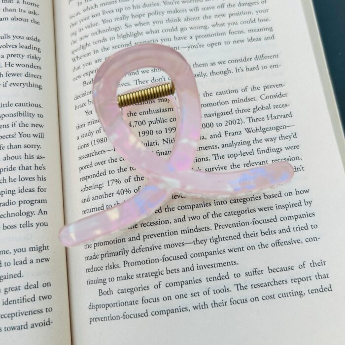 Holographic Infinity Hair Claw8