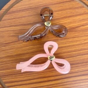 Glossy Bow Hair Claw