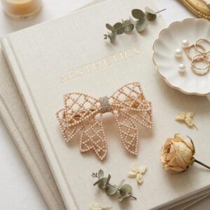 Pearl Clip